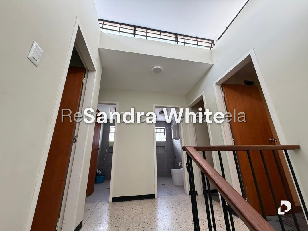 Casa en La California Norte, Caracas – 9