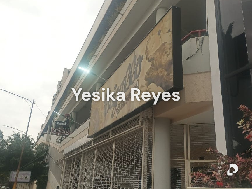 Local comercial en Parroquia Urbana San José, Valencia – 7