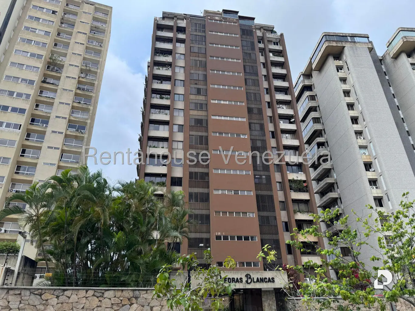 Apartamento en Lomas de Prados del Este, Caracas – 1