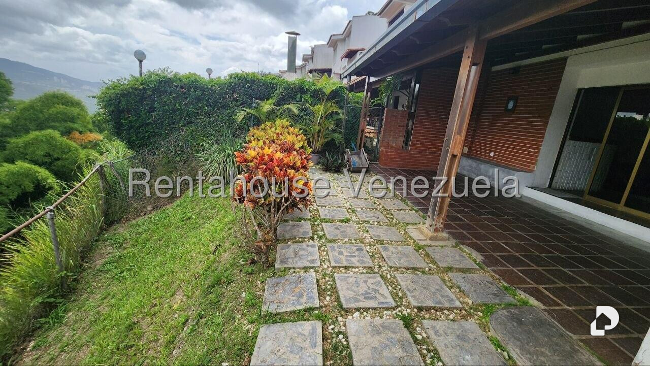 Casa en Los Naranjos (del Cafetal), Caracas – 26