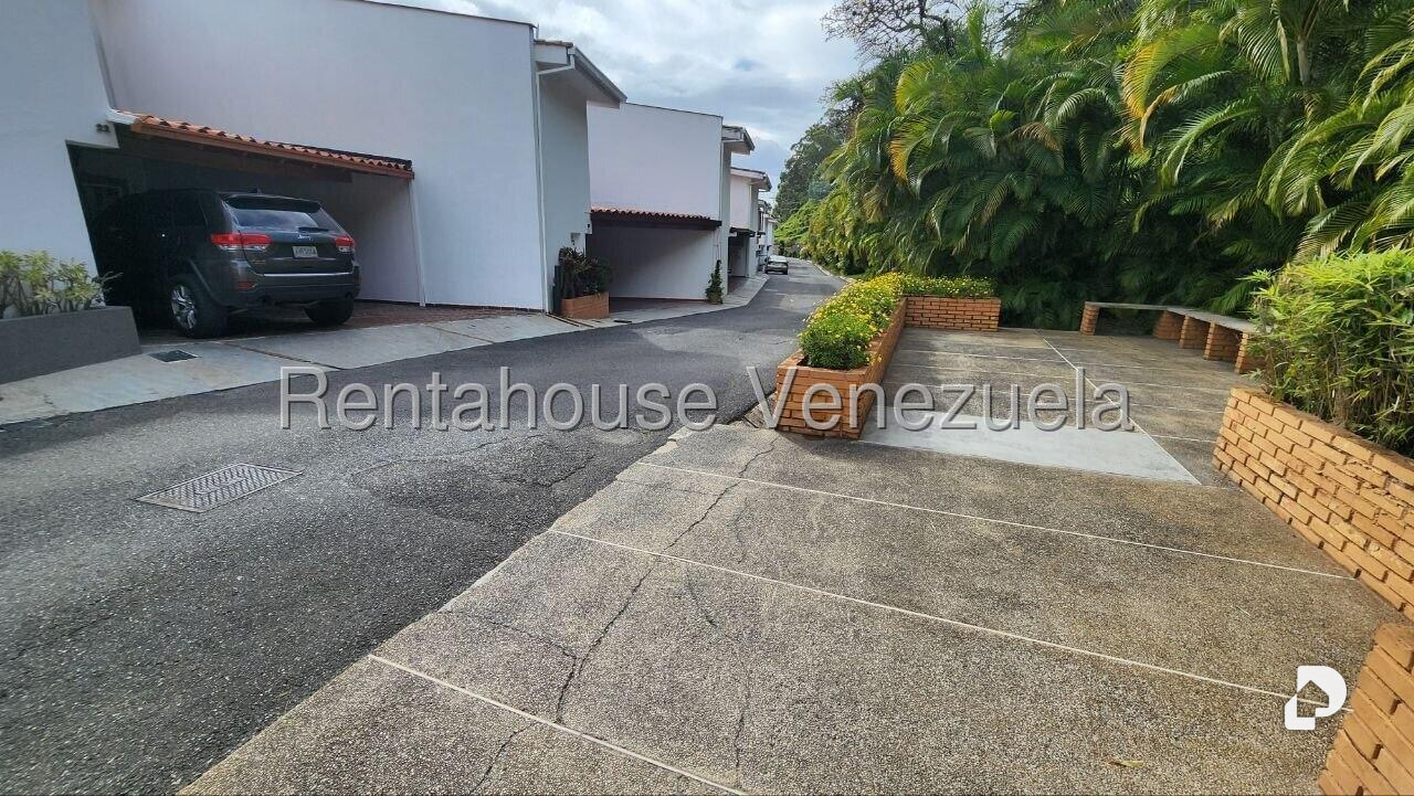 Casa en Los Naranjos (del Cafetal), Caracas – 27