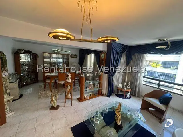 Apartamento en Las Acacias, Caracas – 11