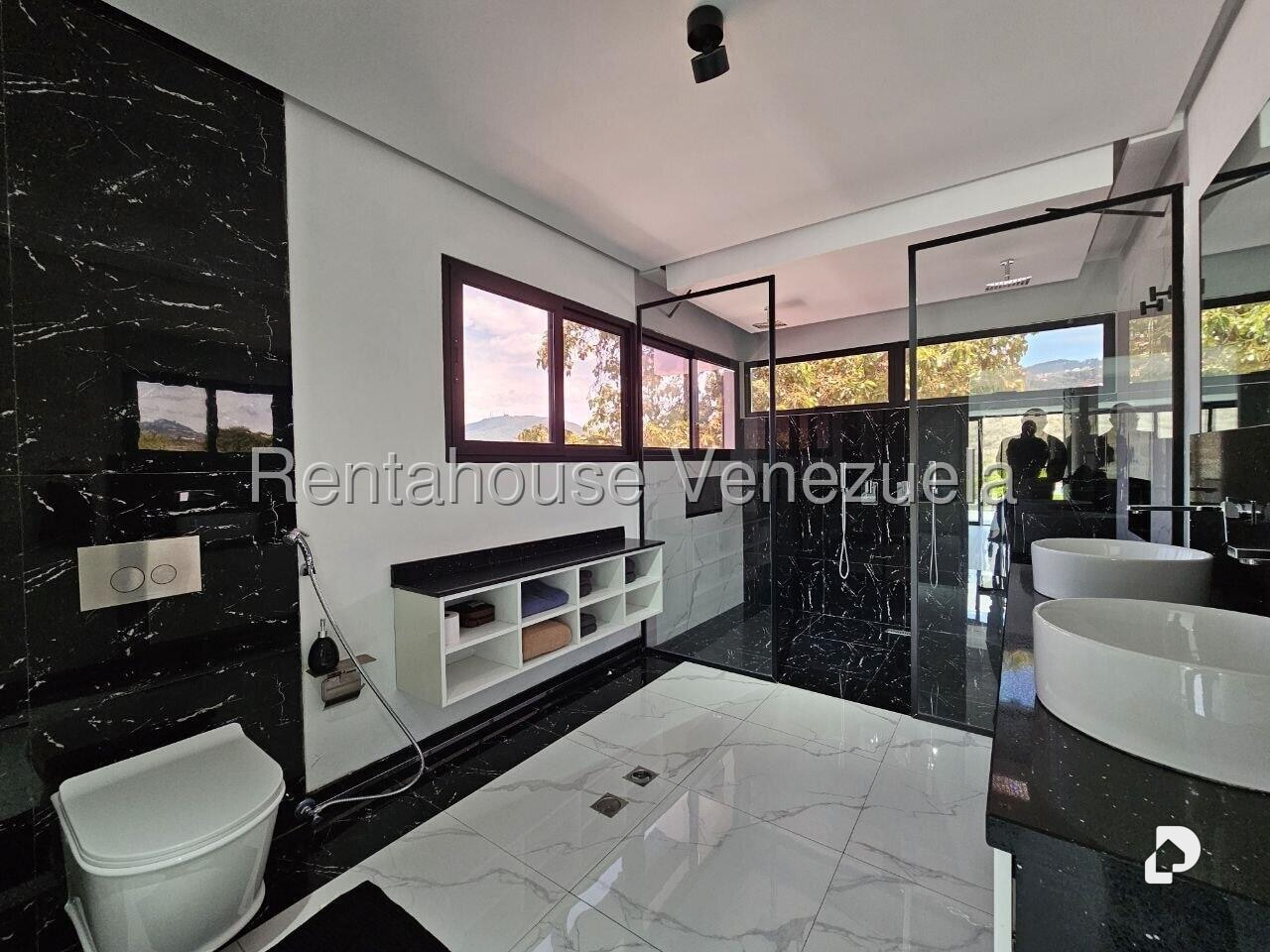Casa en Prados del Este, Caracas – 22