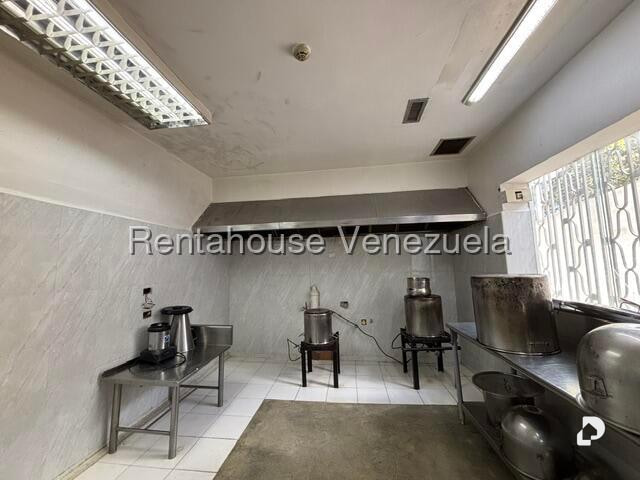 Local comercial en La Florida, Caracas – 19