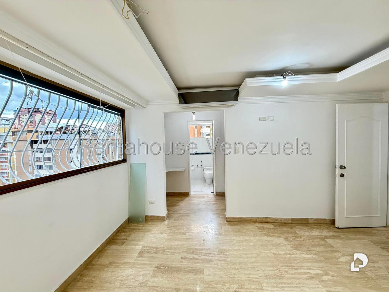 Apartamento en La Urbina, Caracas – 12