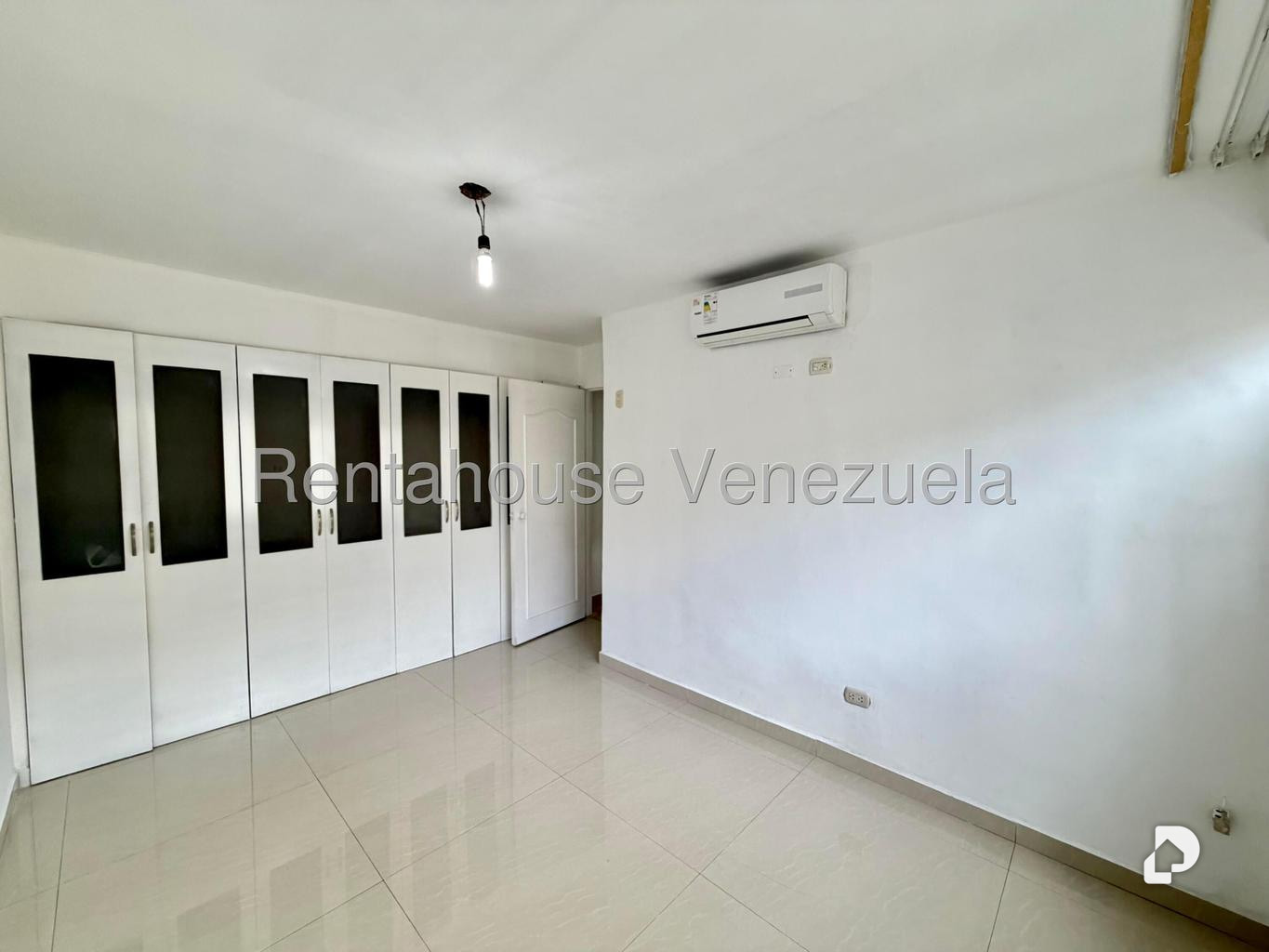 Apartamento en La Urbina, Caracas – 17