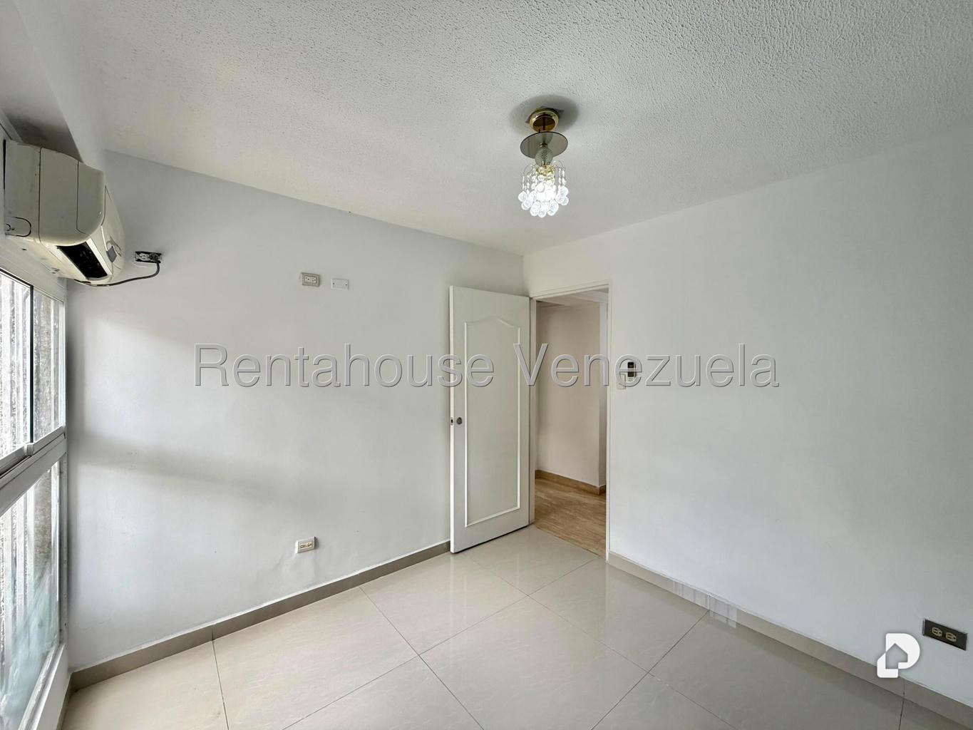 Apartamento en La Urbina, Caracas – 14