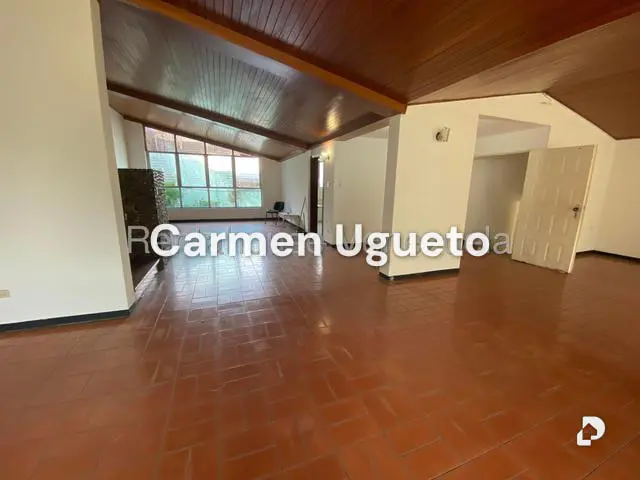 Casa en Prados del Este, Caracas – 18