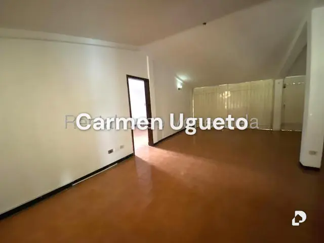 Casa en Prados del Este, Caracas – 24
