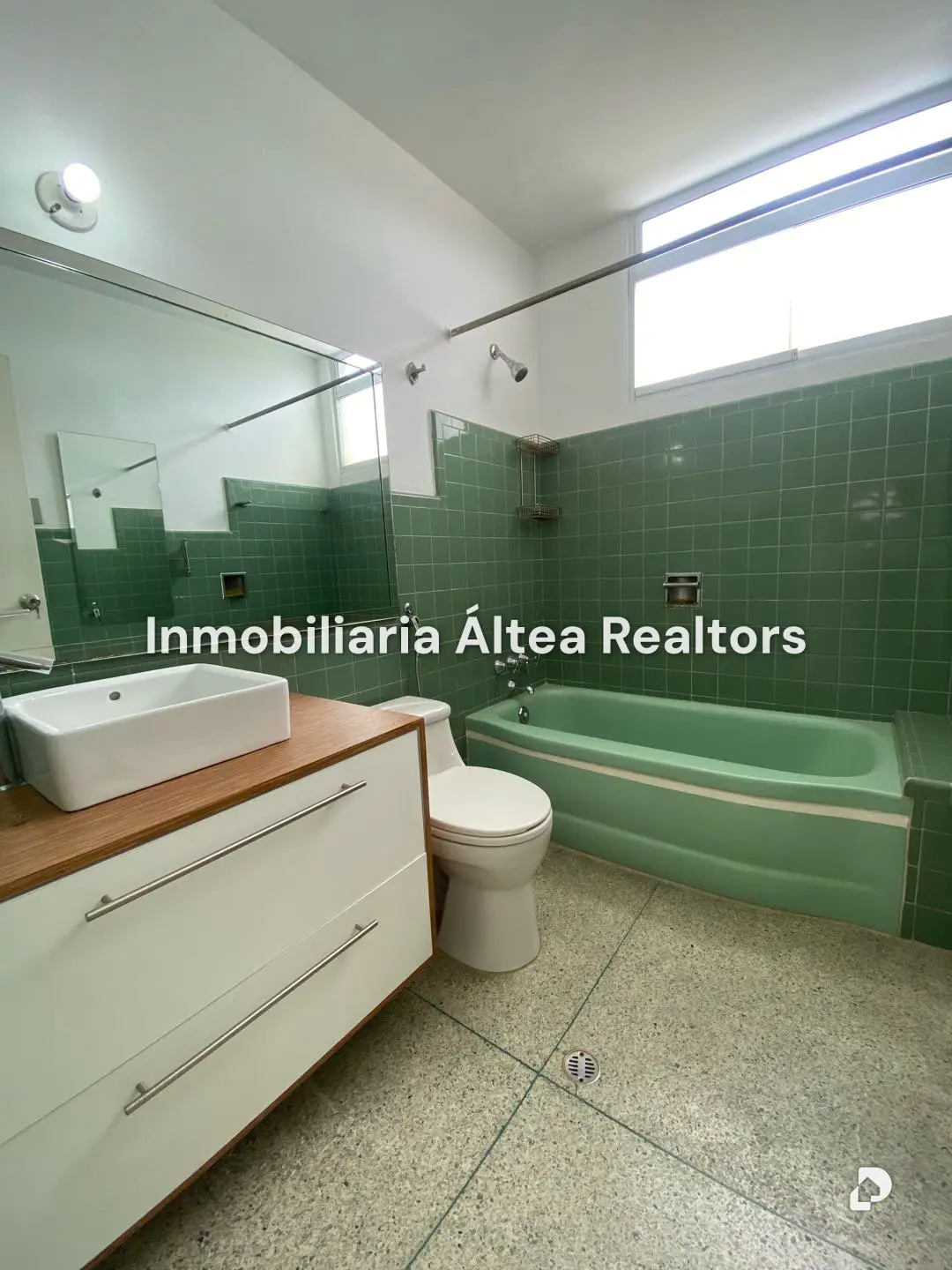 Apartamento en Los Palos Grandes, Caracas – 12