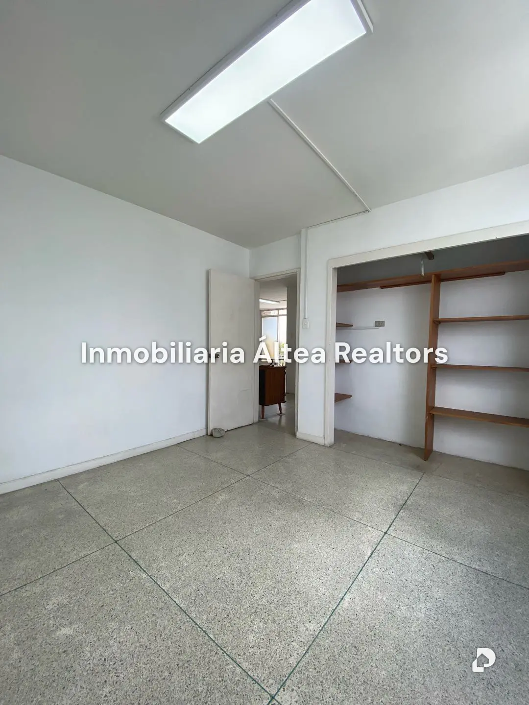 Apartamento en Los Palos Grandes, Caracas – 14