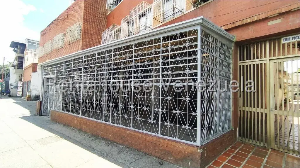 Local comercial en Prado de María, Caracas - 1