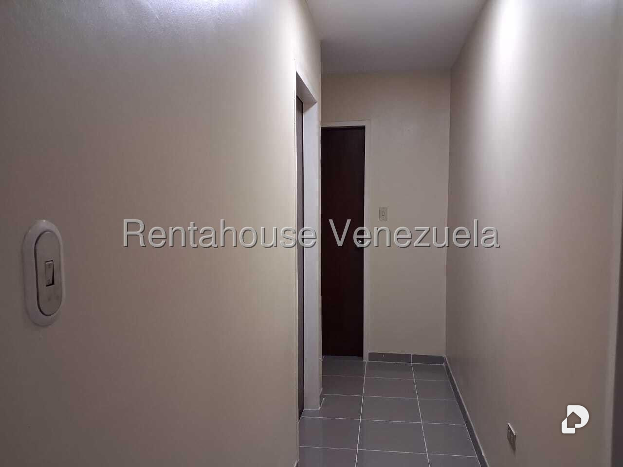 Apartment in La Urbina, Caracas – 15