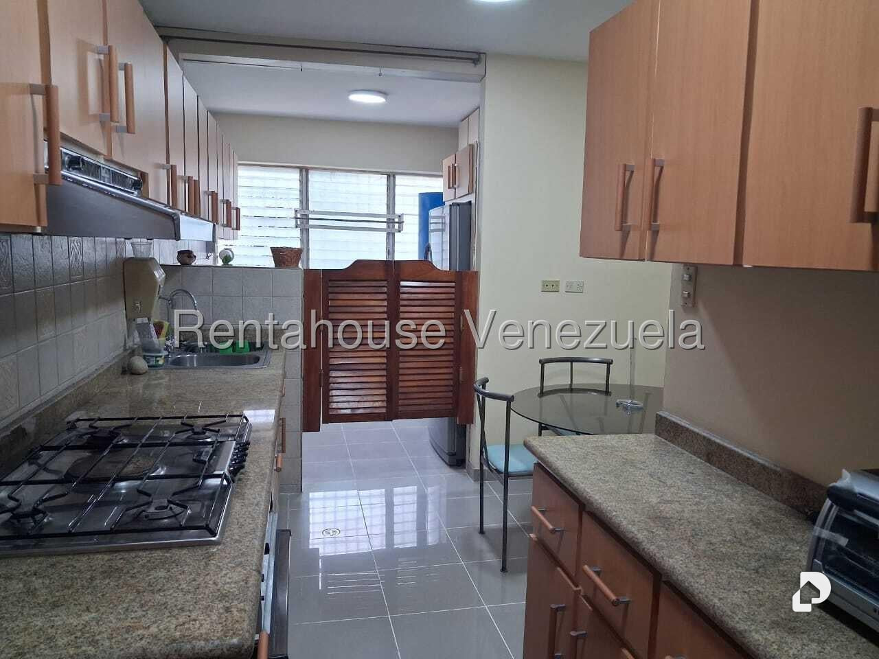 Apartment in La Urbina, Caracas – 11