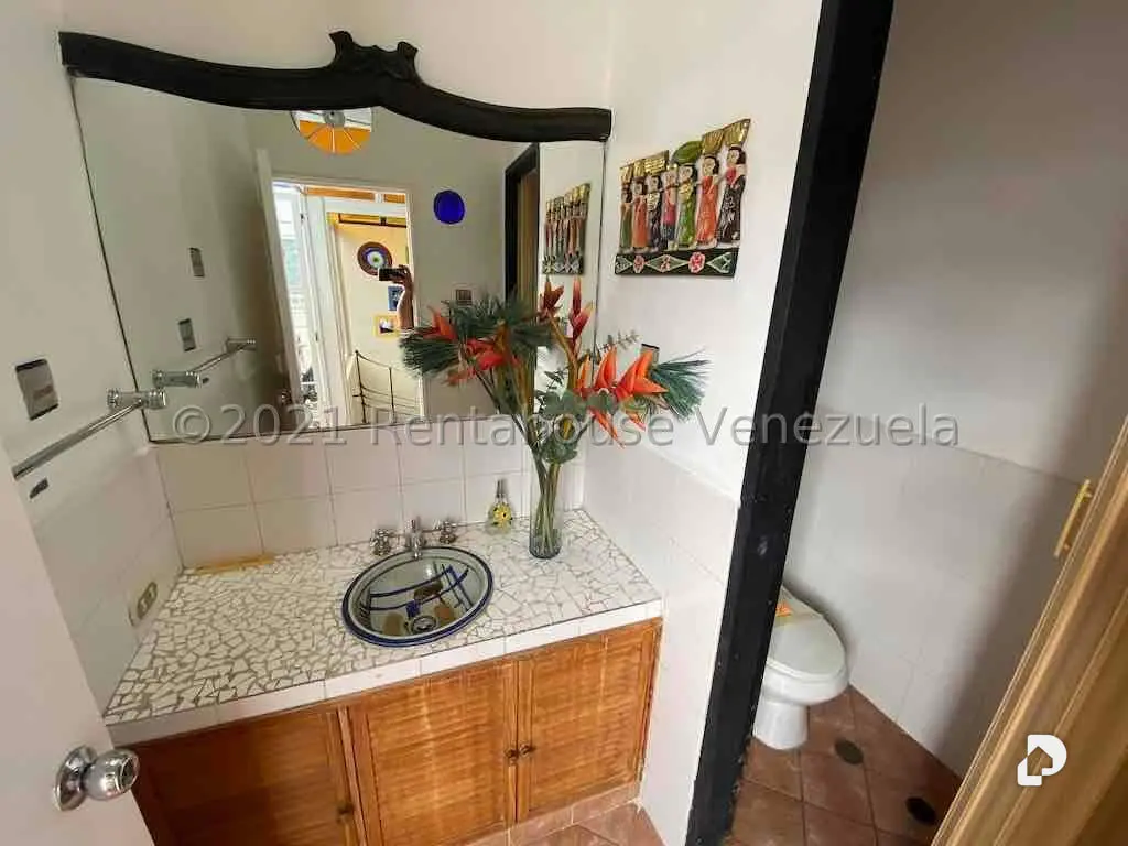 Apartamento en Las Esmeraldas, Caracas – 12