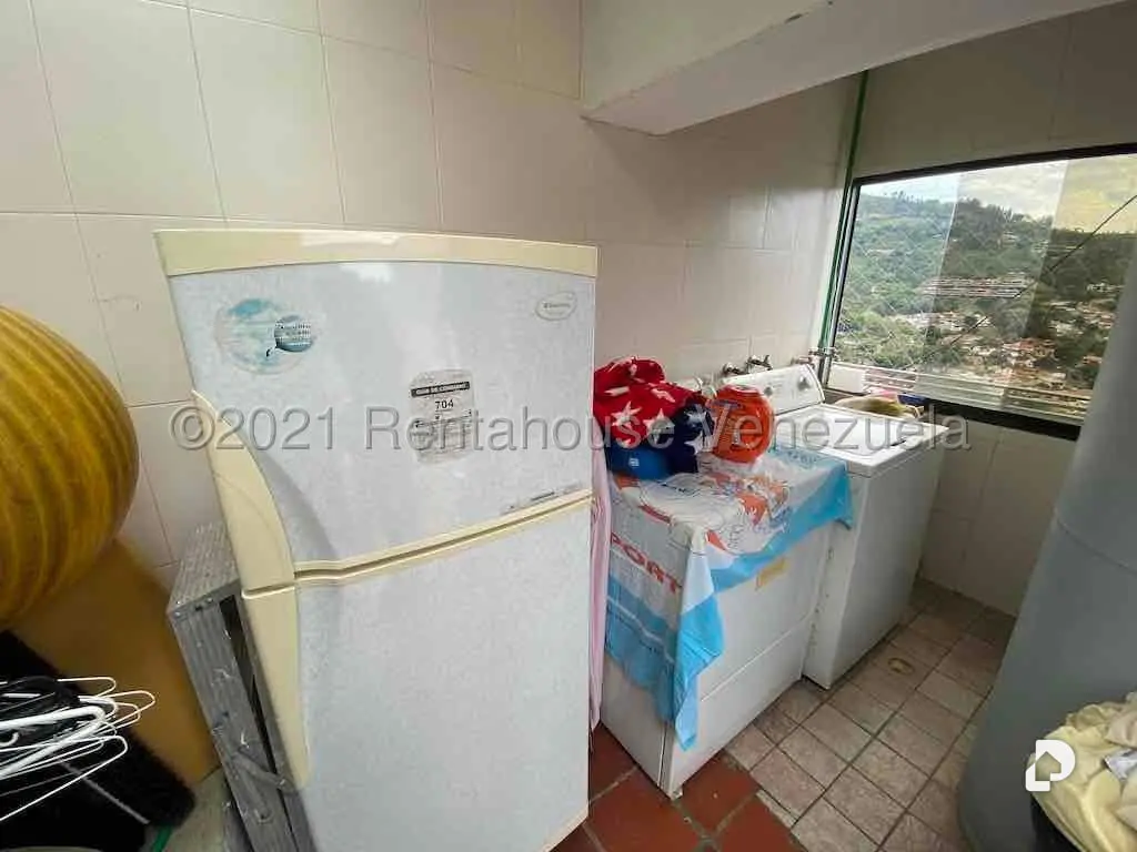 Apartamento en Las Esmeraldas, Caracas – 19