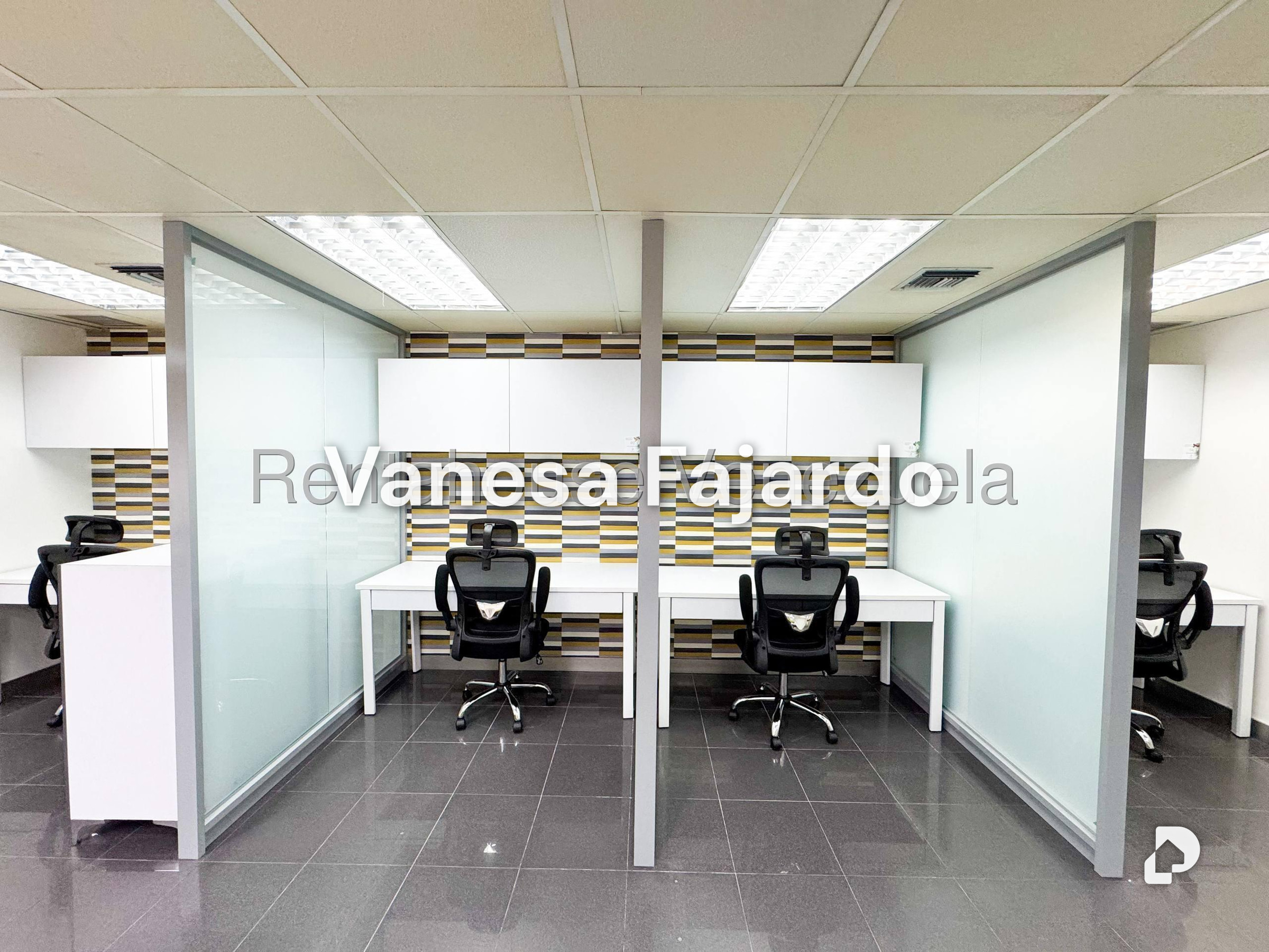 Oficina en El Rosal, Caracas – 17