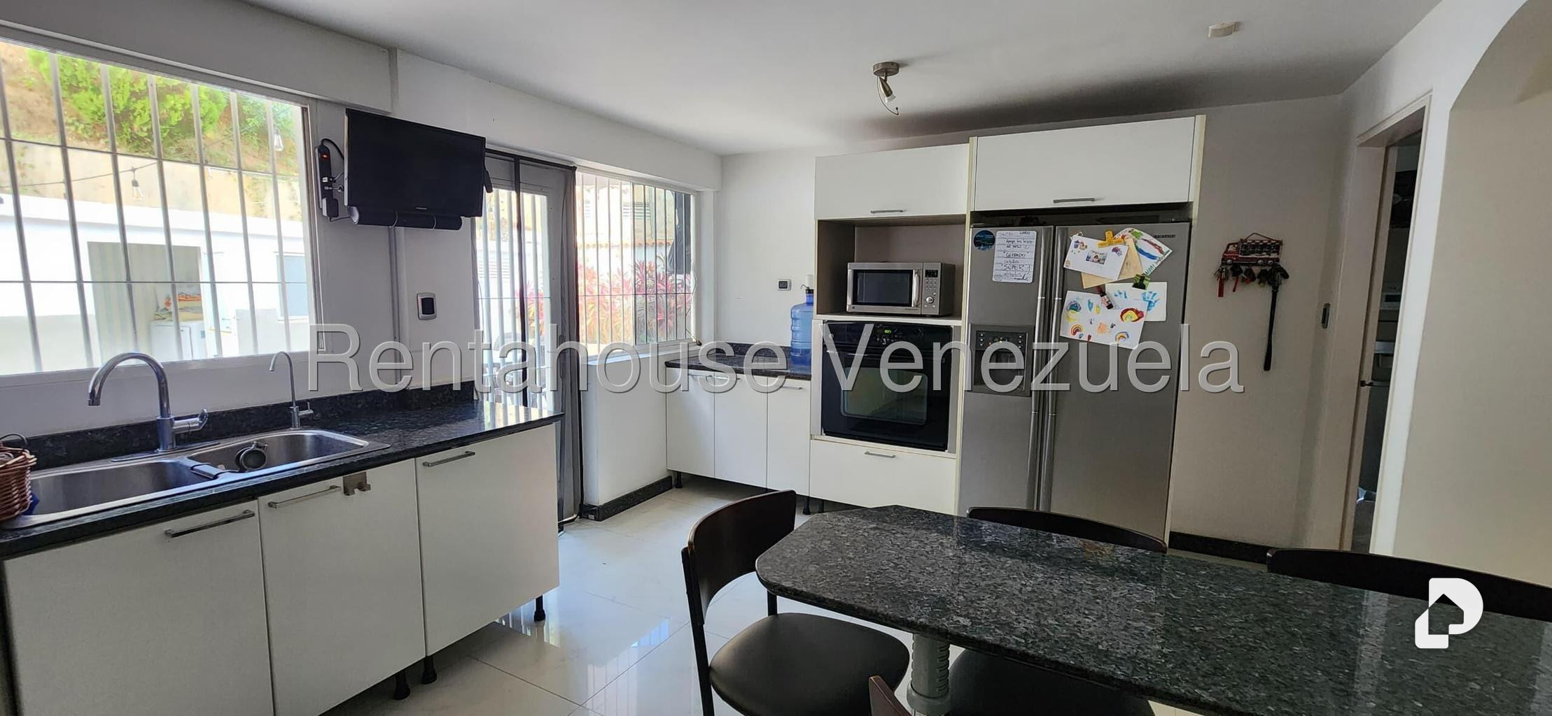 Casa en Alto Prado, Caracas – 19