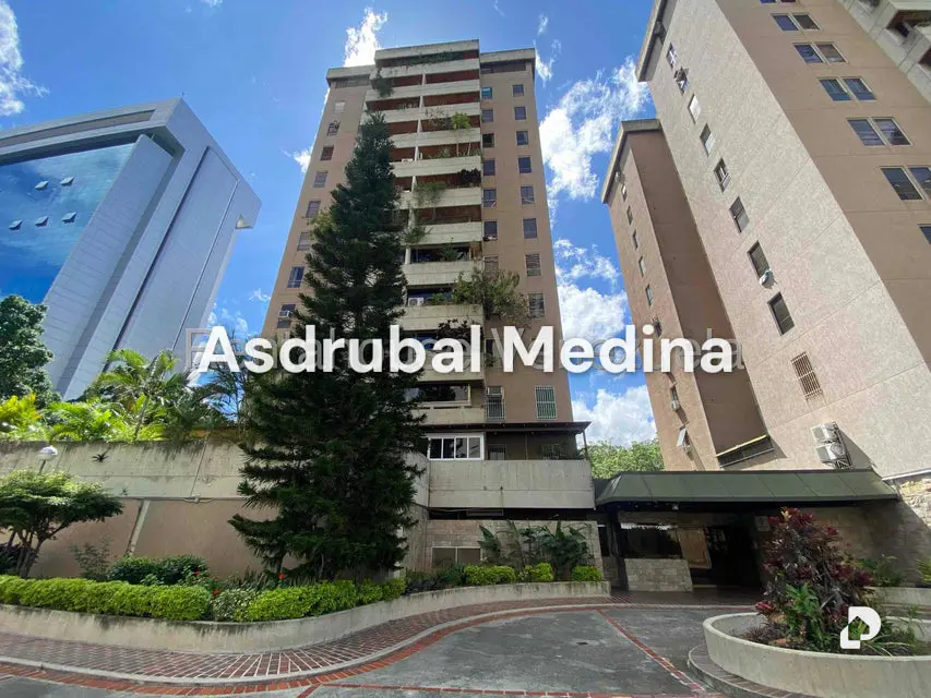 Apartamento en La Carlota, Caracas – 1