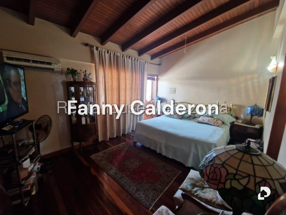 Casa en Santa Paula, Caracas – 11
