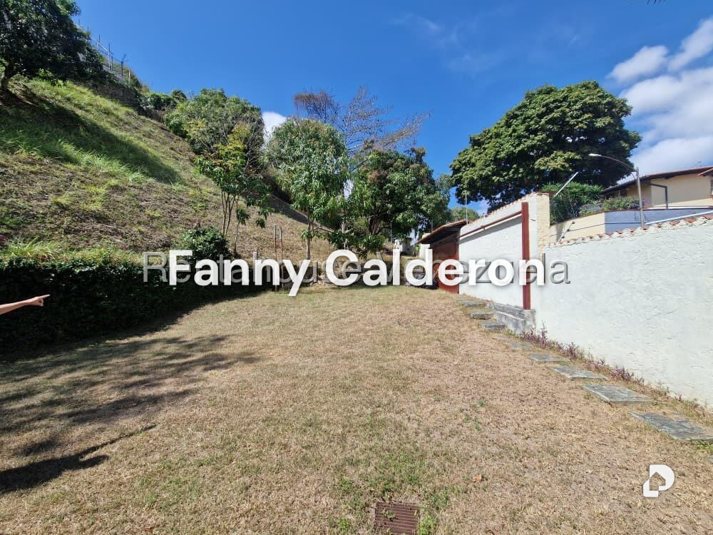 Casa en Santa Paula, Caracas – 13