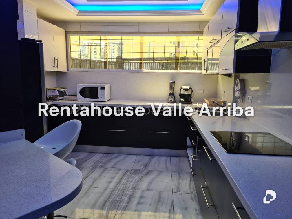 House in Colinas de Bello Monte, Caracas – 17