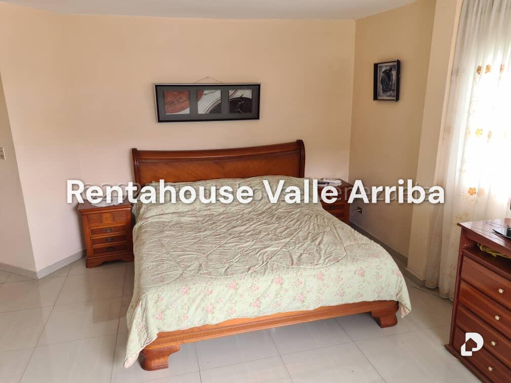 House in Colinas de Bello Monte, Caracas – 23