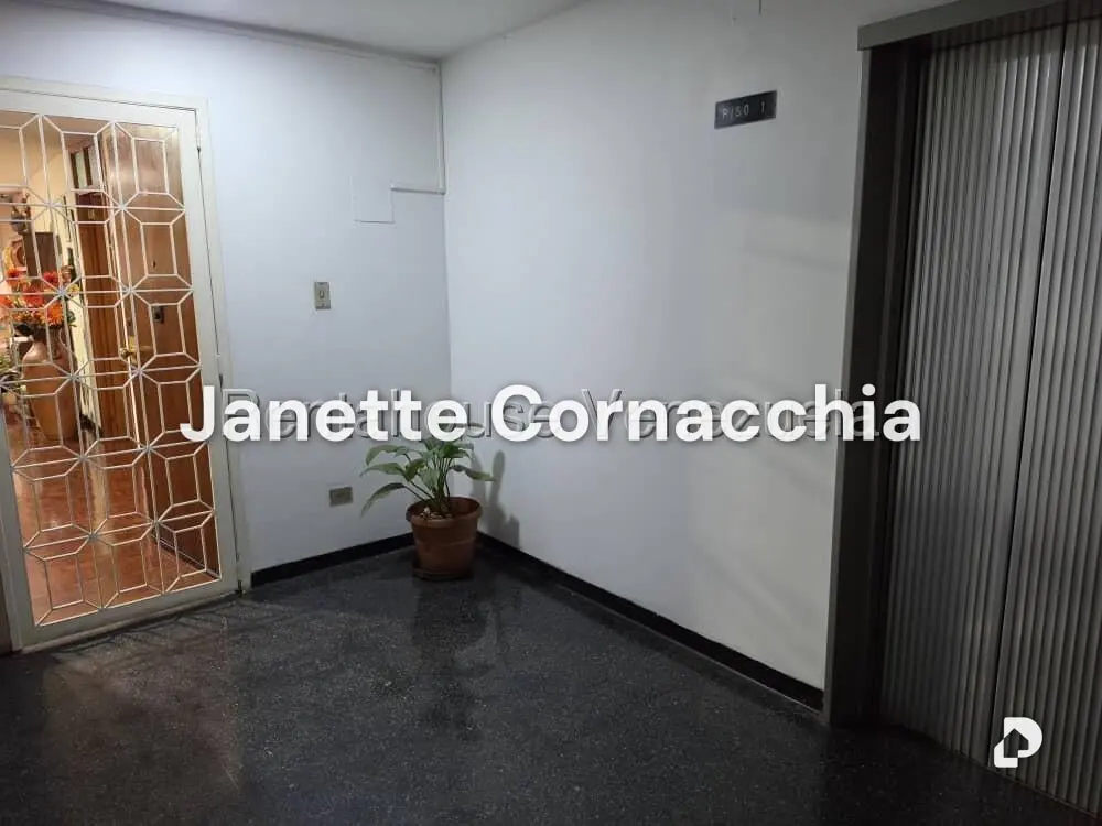 Apartamento en Parroquia La Candelaria, Caracas – 2