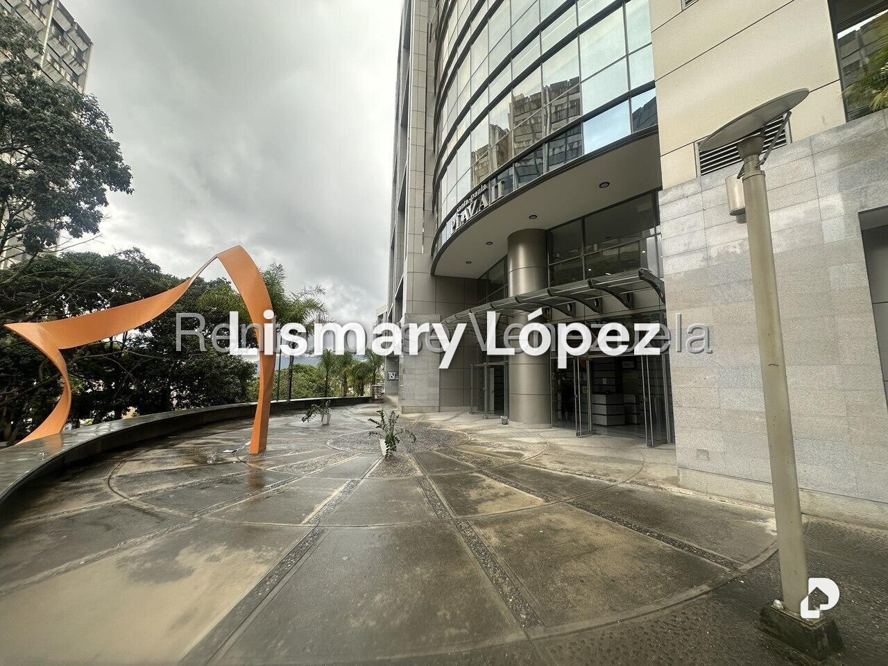 Office in Santa Paula, Caracas – 2