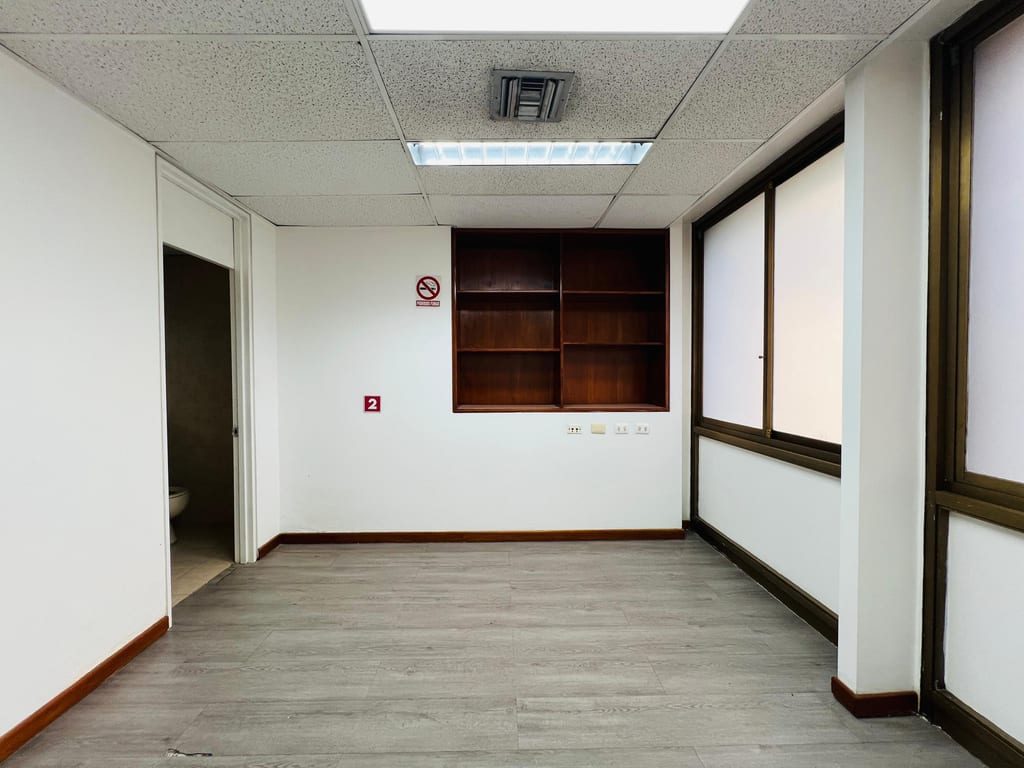 Oficina en Chuao, Caracas - 1