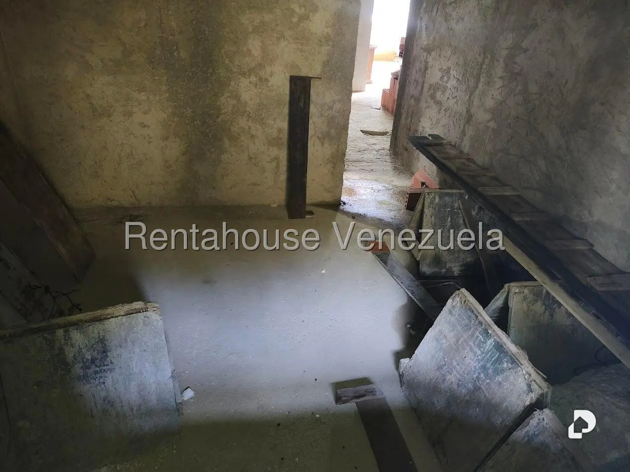 Casa en Miranda, Caracas – 25