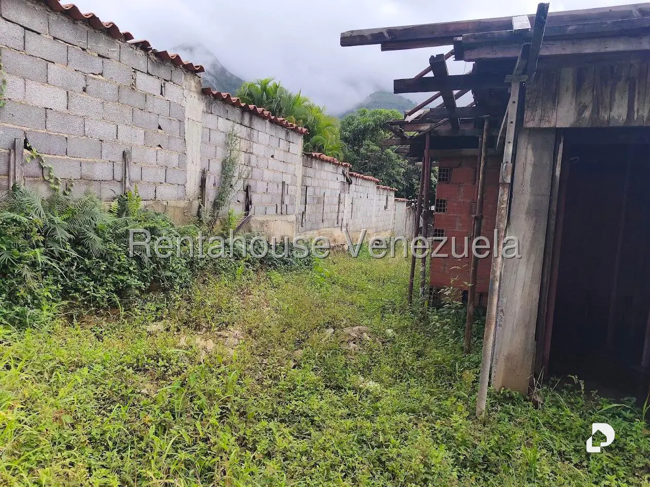 Casa en Miranda, Caracas – 29
