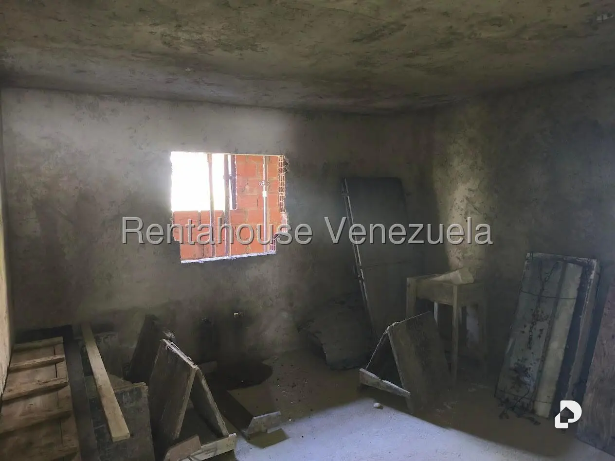 Casa en Miranda, Caracas – 14