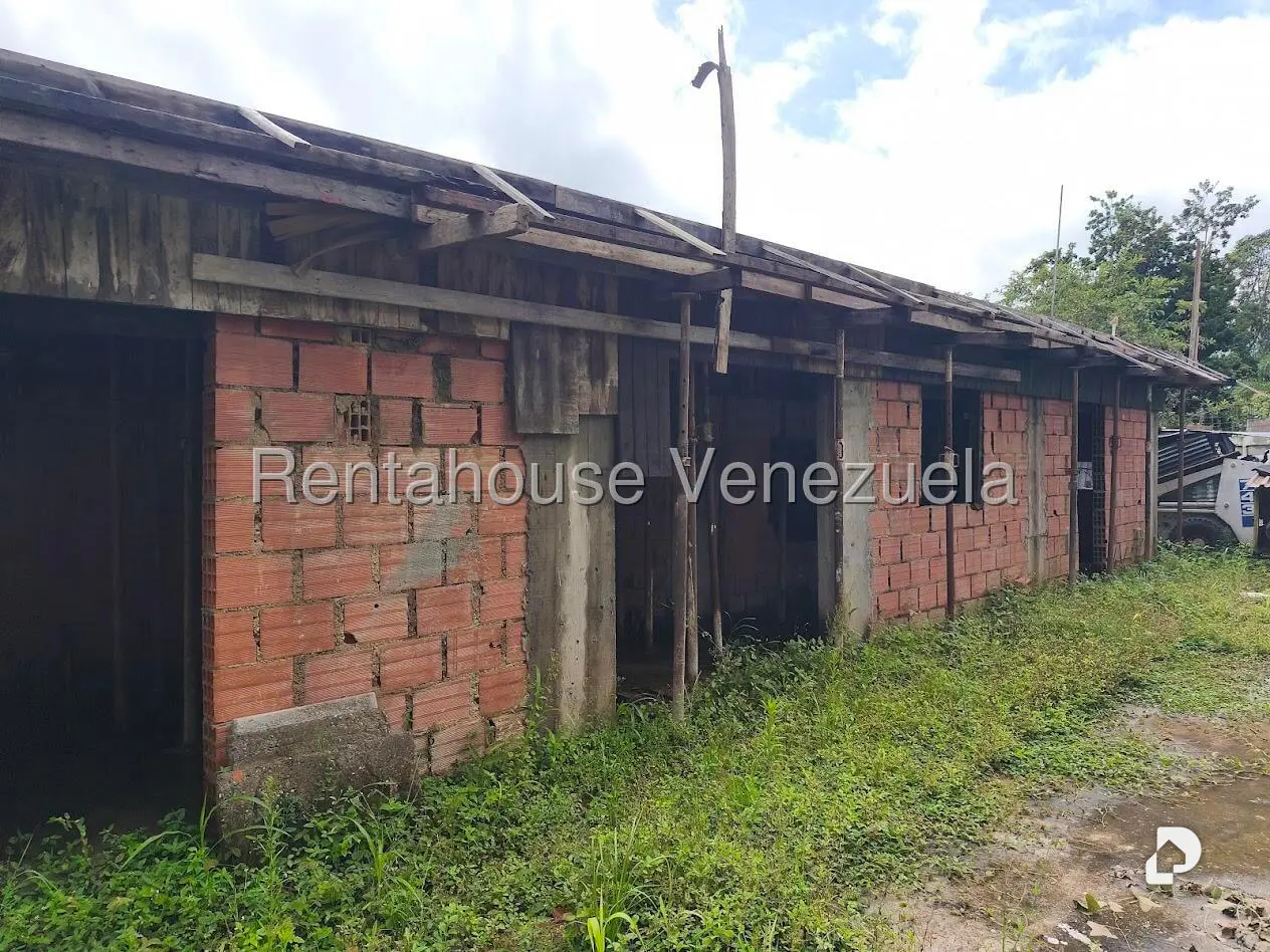 Casa en Miranda, Caracas – 30