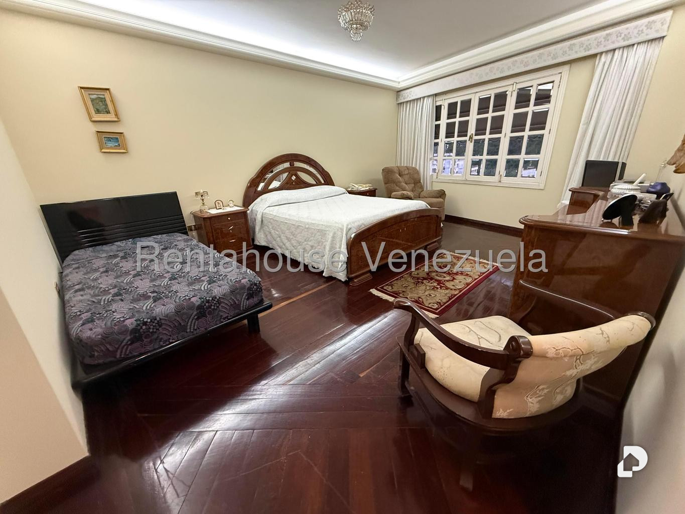 Casa en Los Samanes, Caracas – 30