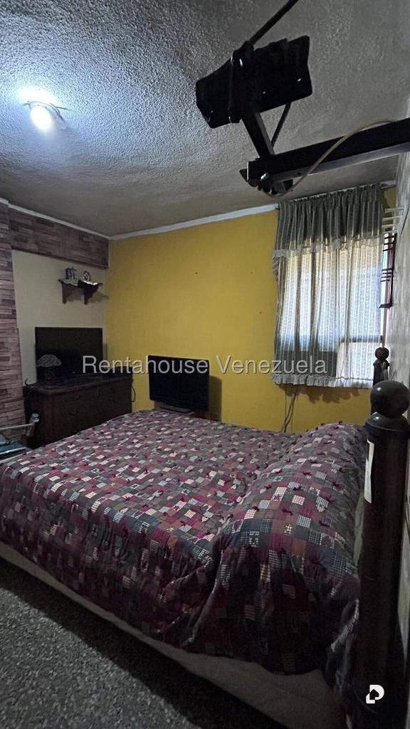 Apartamento en Buena Vista, Caracas – 11