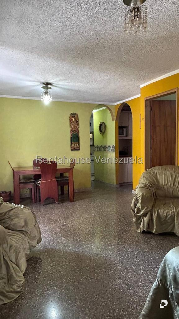 Apartamento en Buena Vista, Caracas – 24
