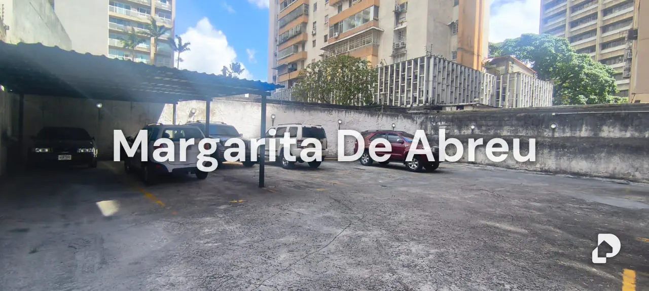 Apartamento en Los Palos Grandes, Caracas – 19