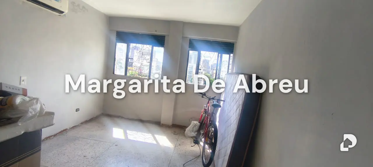 Apartamento en Los Palos Grandes, Caracas – 16