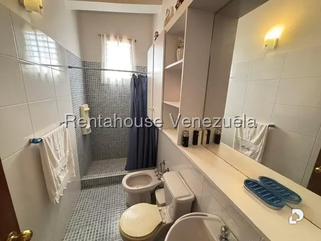 Casa en Macaracuay, Caracas – 19