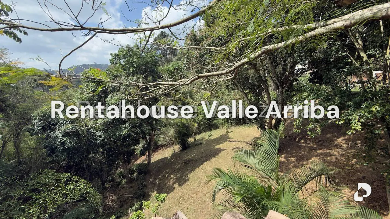 Casa en Oripoto, Caracas – 14