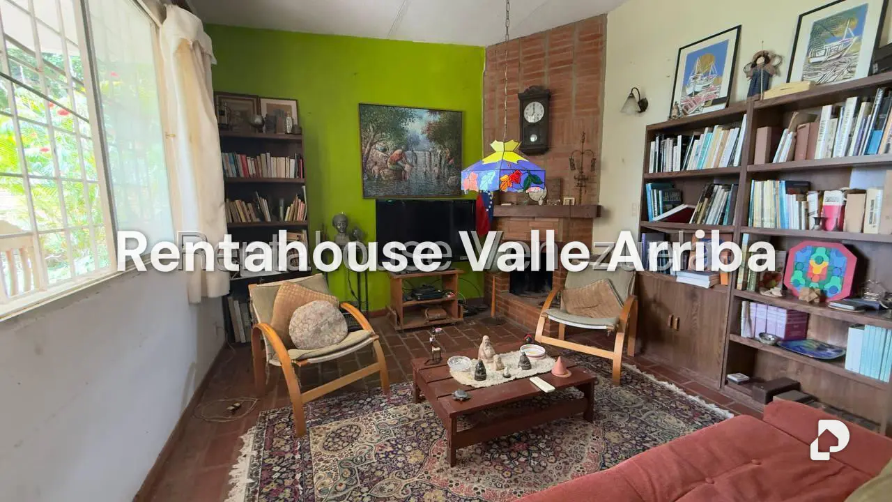 Casa en Oripoto, Caracas – 25
