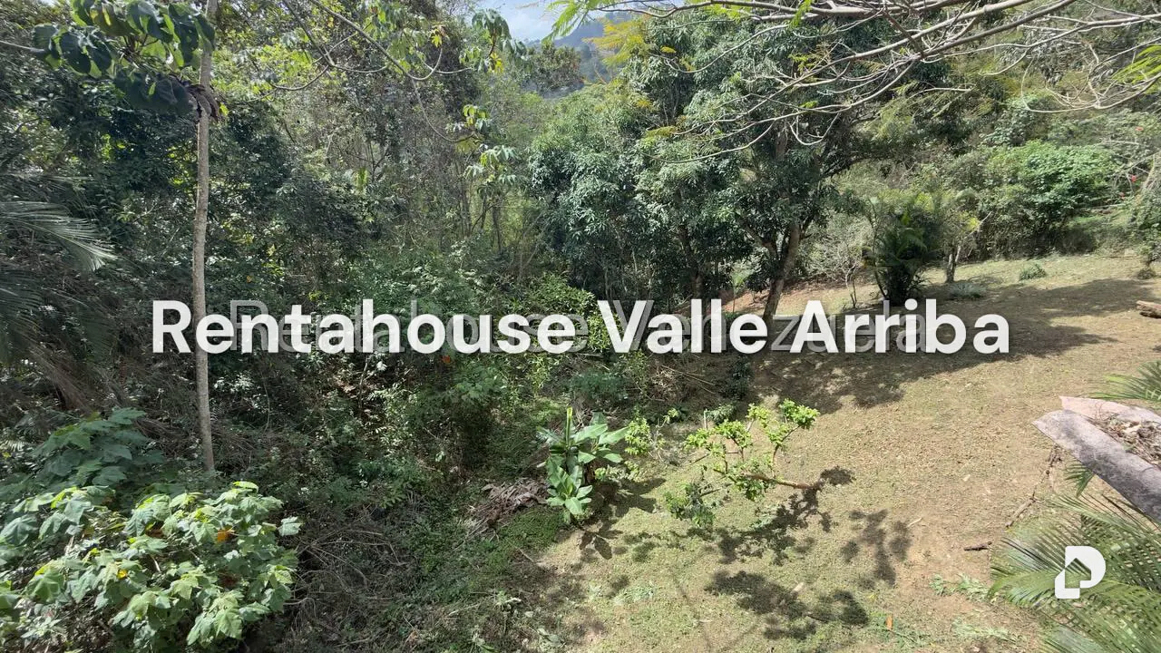 Casa en Oripoto, Caracas – 15