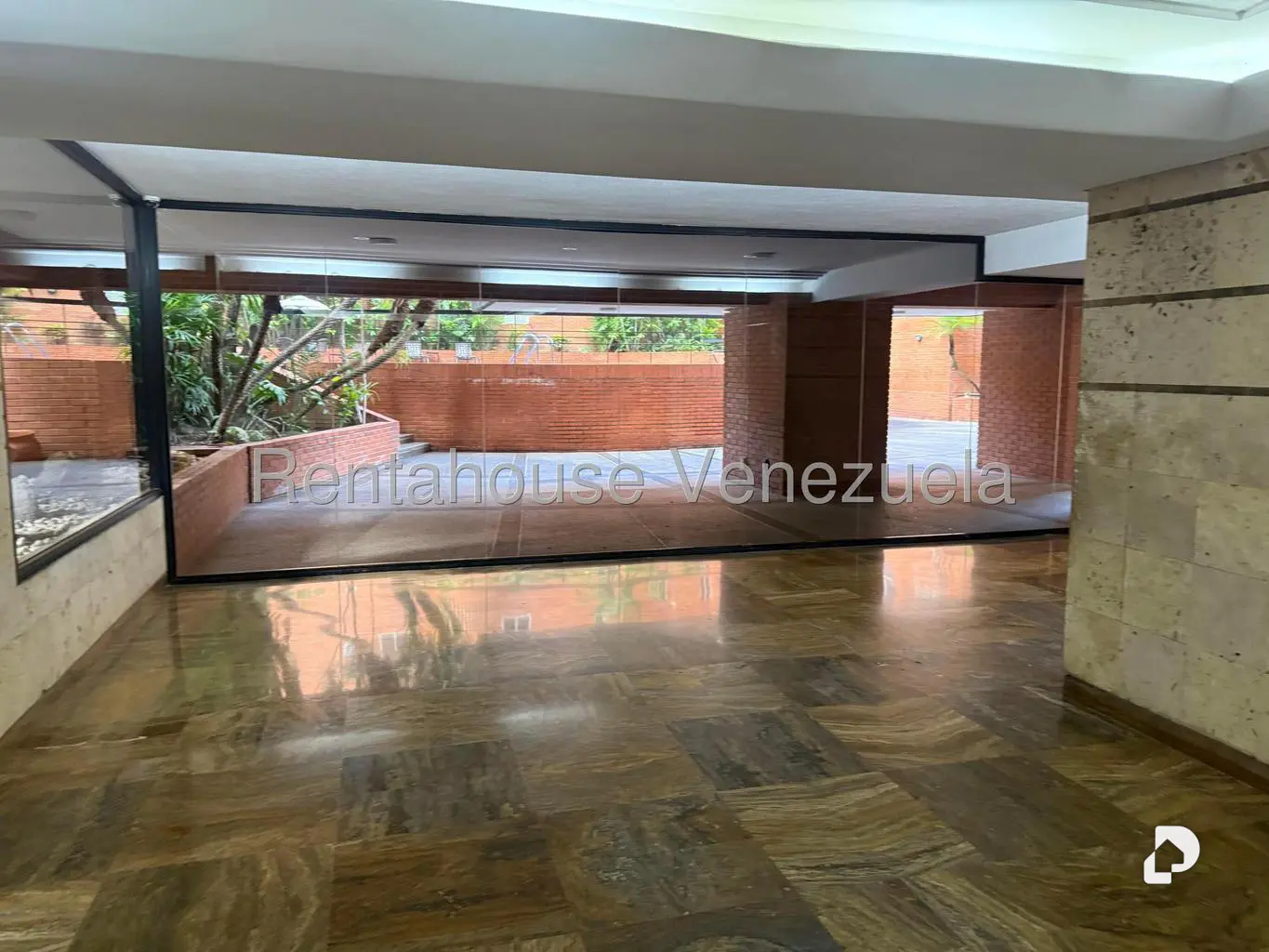 Apartamento en El Rosal, Caracas – 2
