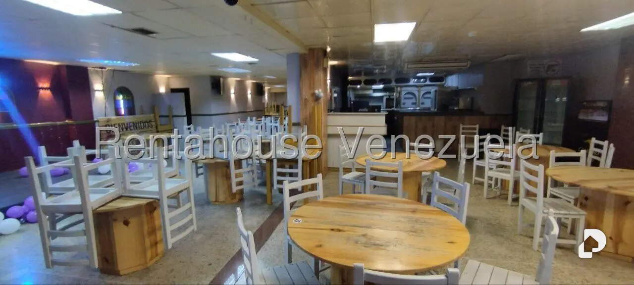Local comercial en La Urbina, Caracas