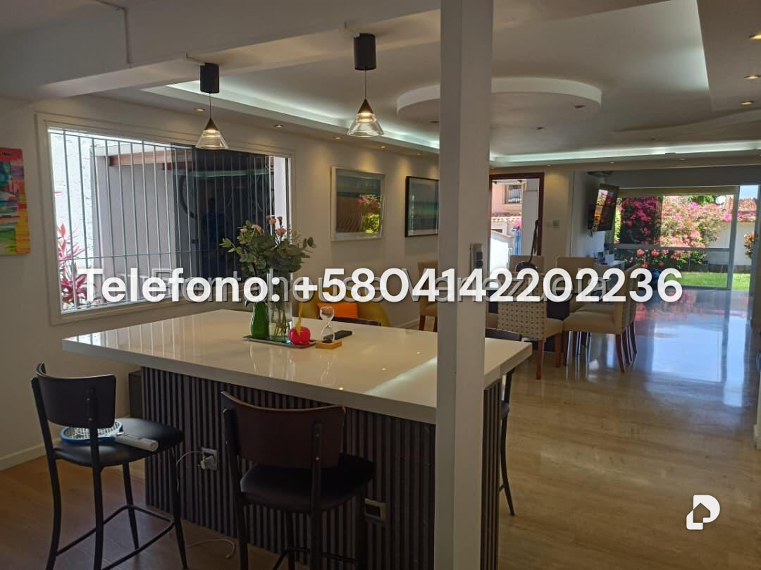 Casa en Alto Prado, Caracas – 12