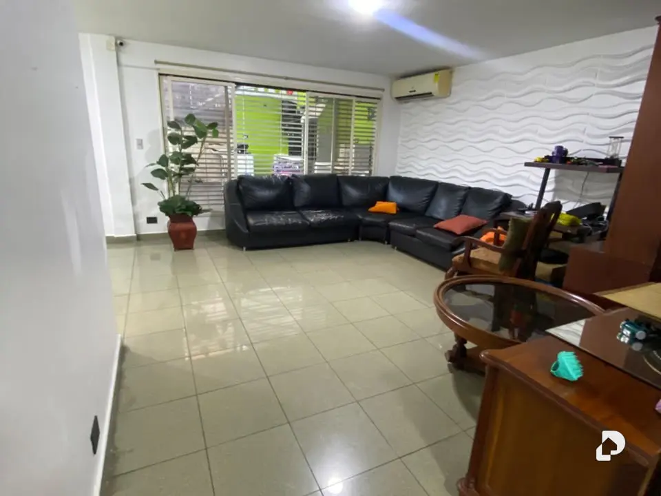 Casa en Urbanización Club Hípico Las Trinitarias, Barquisimeto – 9