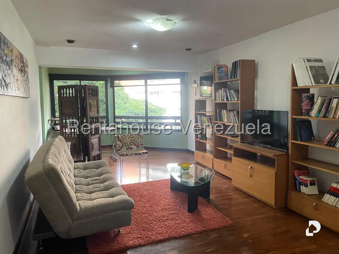 Apartamento en El Rosal, Caracas – 2