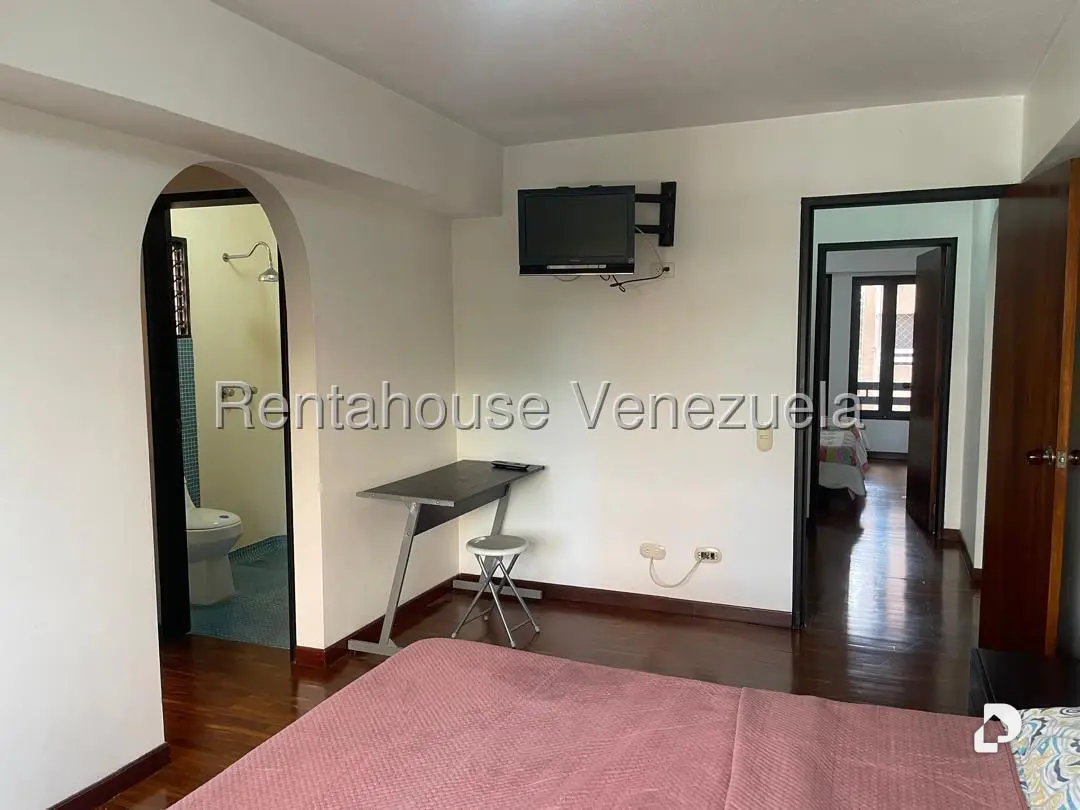 Apartamento en El Rosal, Caracas – 8