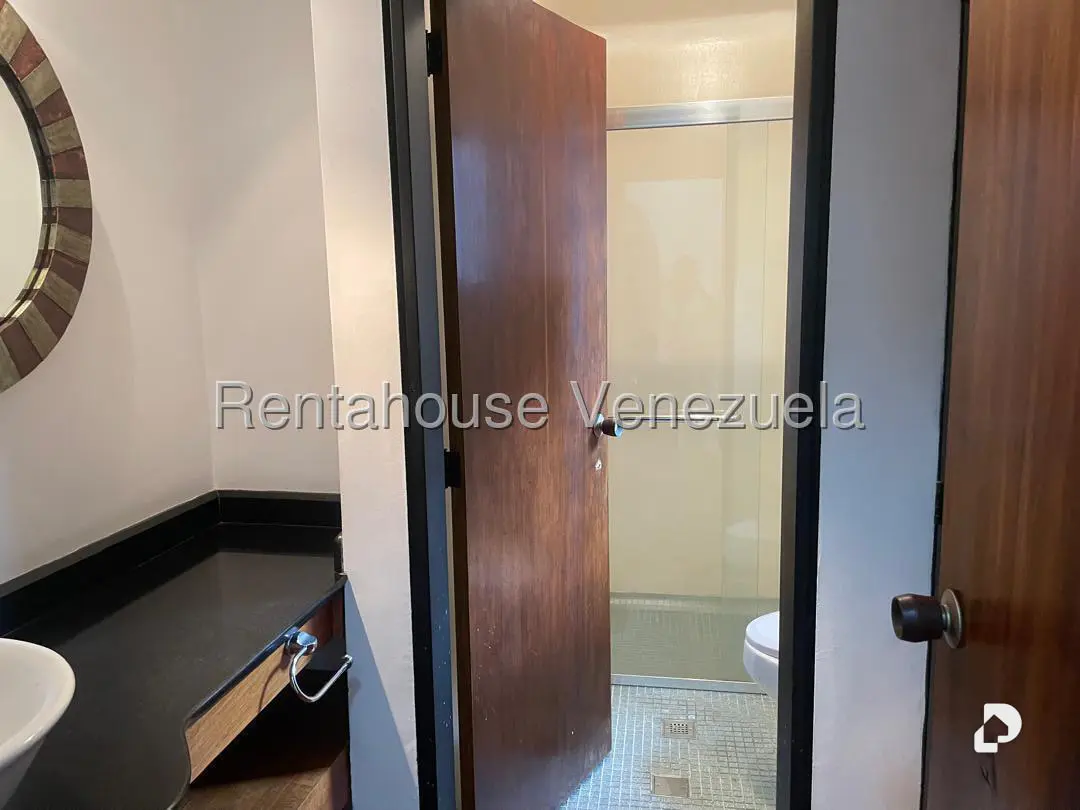 Apartamento en El Rosal, Caracas – 11